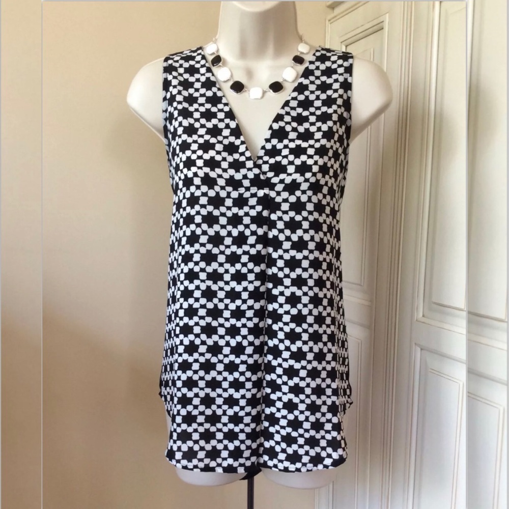 Banana Republic Black & White Blouse - Small